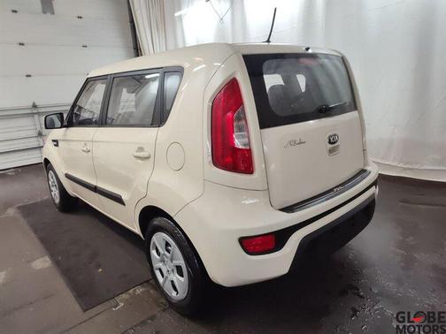 2013 Kia Soul Base