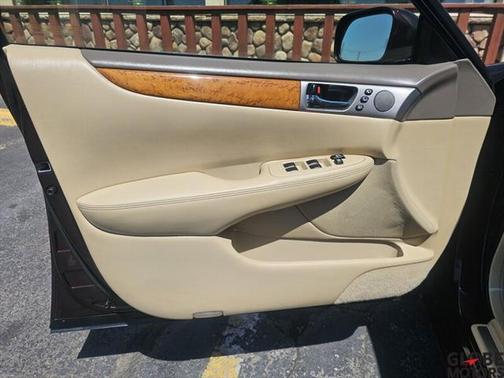 2005 Lexus ES 330 Base