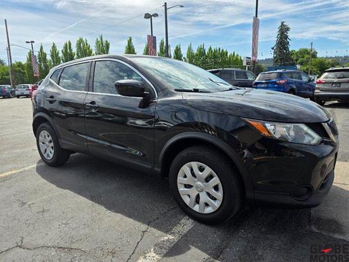 Magnetic Black Pearl 2019 Nissan Rogue Sport S