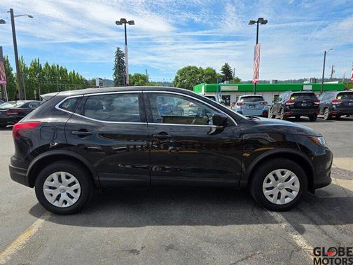 Magnetic Black Pearl 2019 Nissan Rogue Sport S
