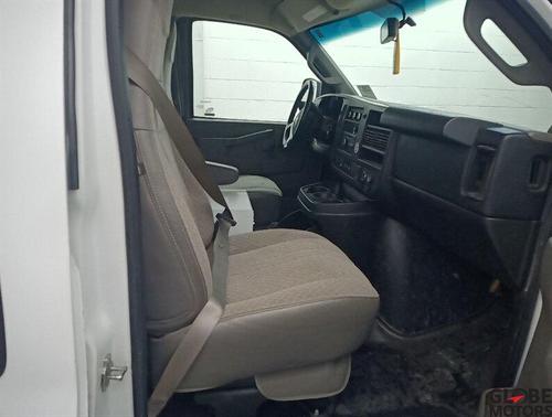 Summit White 2016 Chevrolet Express 3500 Work Van