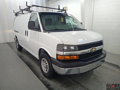 Summit White 2016 Chevrolet Express 3500 Work Van