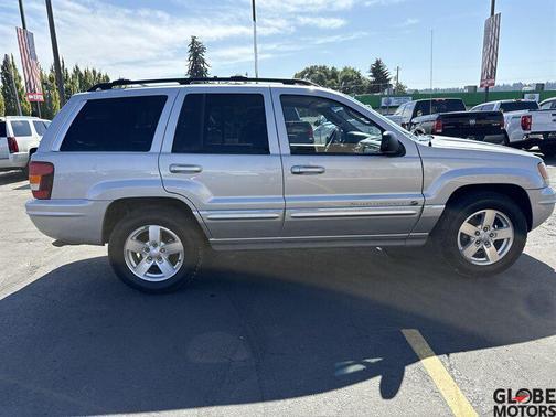 Bright Silver Metallic Clearcoat 2004 Jeep Grand Cherokee Overland