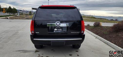 2012 Cadillac Escalade Luxury