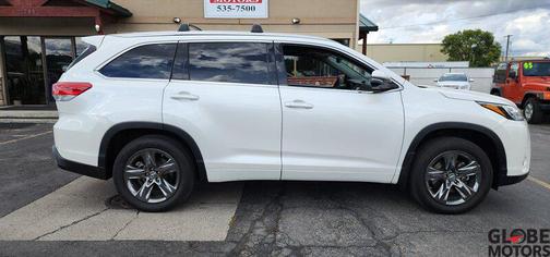 2017 Toyota Highlander Limited Platinum