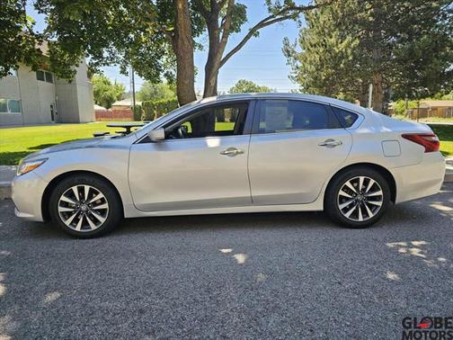 2017 Nissan Altima 2.5 SV