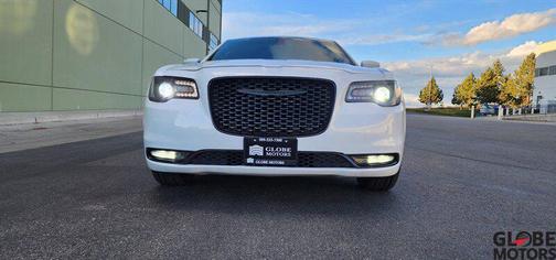 2016 Chrysler 300 S