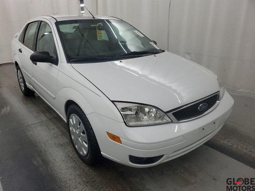 2005 Ford Focus ZX4 SES