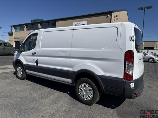 Oxford White 2017 Ford Transit-250 Base
