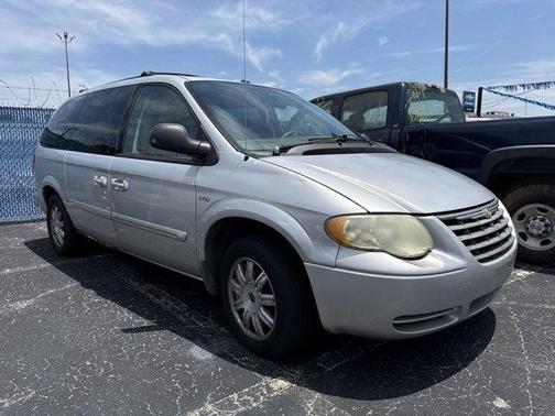 2007 Chrysler Town & Country Touring