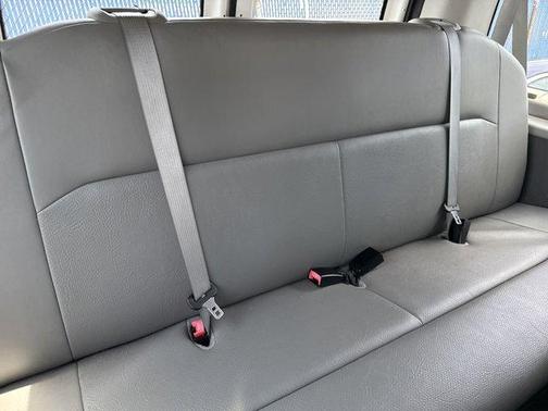 2008 Ford E350 Super Duty XL