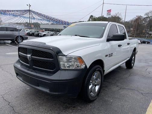 Photo 3 of 29 of 2018 RAM 1500 ST