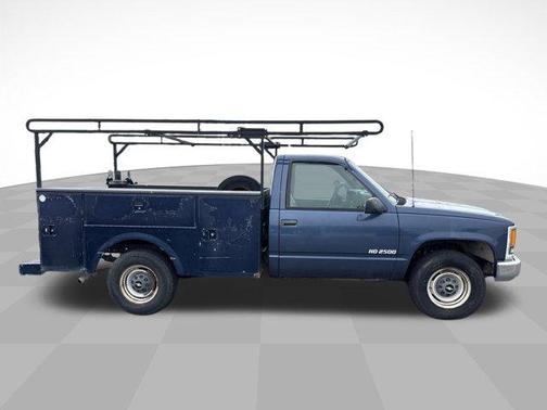 2000 Chevrolet 2500 LS