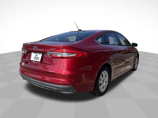 2019 Ford Fusion S