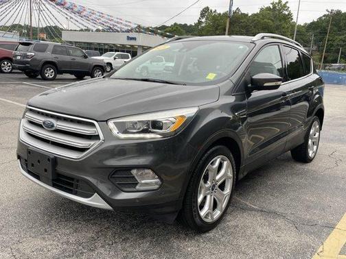 Photo 3 of 34 of 2018 Ford Escape Titanium