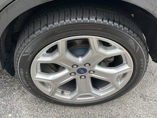 Photo 5 of 34 of 2018 Ford Escape Titanium