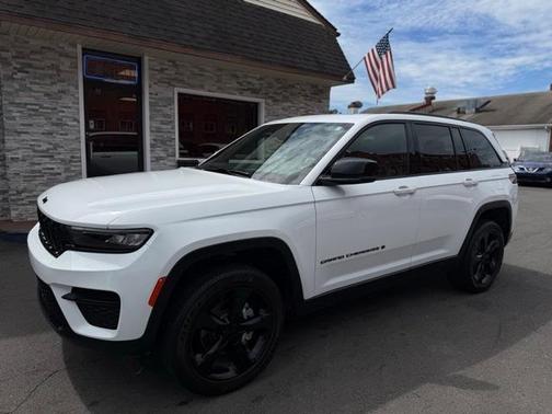 2023 Jeep Grand Cherokee Altitude