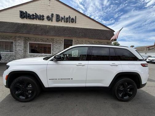 2023 Jeep Grand Cherokee Altitude