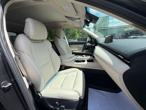 Makalu Gray 2024 Genesis GV70 2.5T