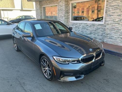 2022 BMW 330 i xDrive