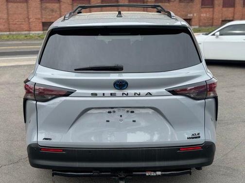 Cement 2023 Toyota Sienna Woodland Edition