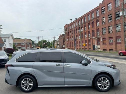 Cement 2023 Toyota Sienna Woodland Edition