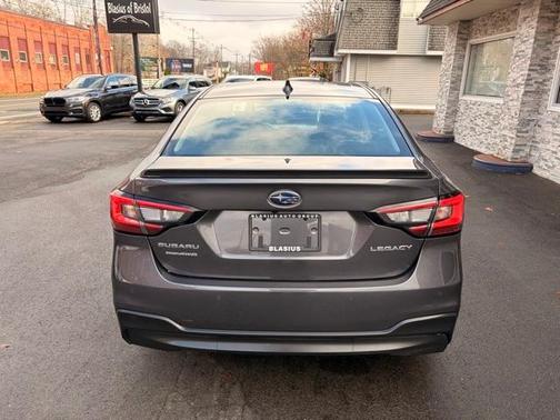 2022 Subaru Legacy Limited