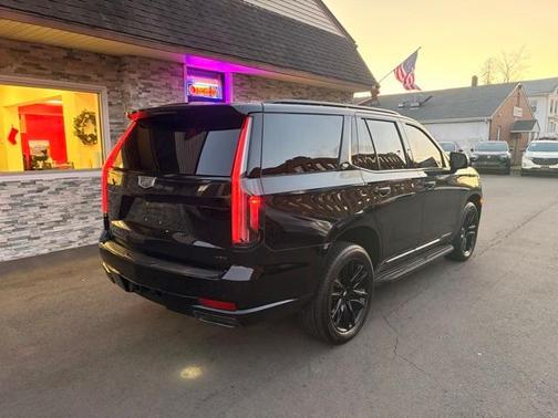 2021 Cadillac Escalade Sport