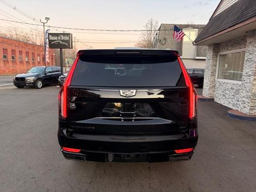 2021 Cadillac Escalade Sport