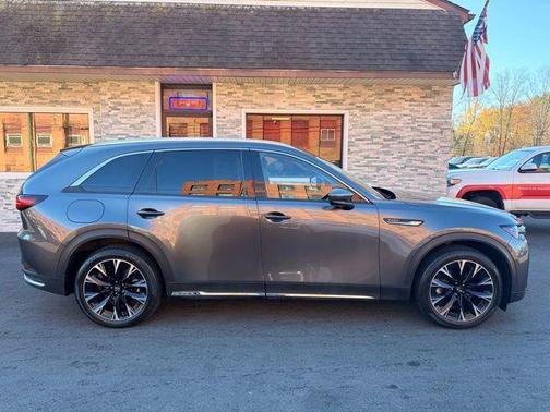 2024 Mazda CX-90 PHEV Premium