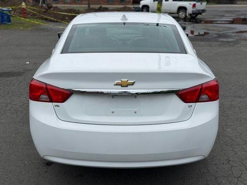 Summit White 2019 Chevrolet Impala 1LT