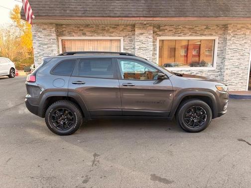 2022 Jeep Cherokee X