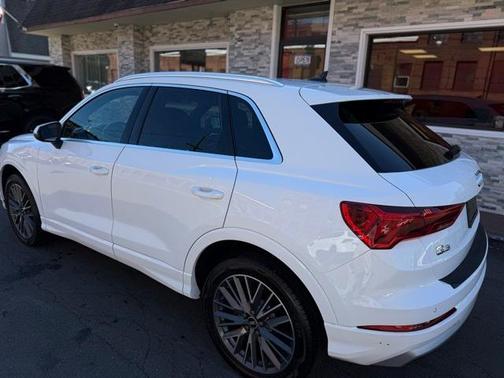 2022 Audi Q3 40 Premium