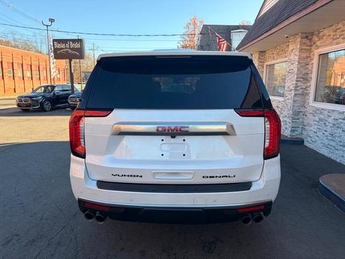 2023 GMC Yukon XL Denali