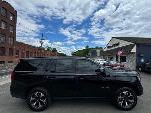 Black 2025 GMC Yukon AT4 Ultimate