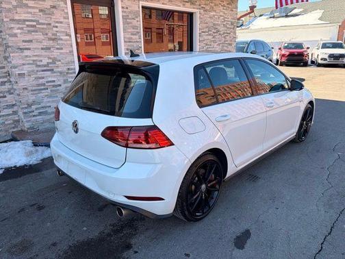 2021 Volkswagen Golf GTI 2.0T SE