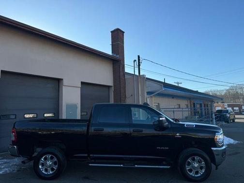 Diamond Black 2024 RAM 2500 Big Horn