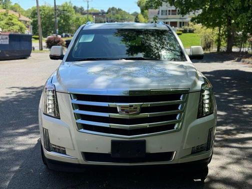 White Diamond Clearcoat 2015 Cadillac Escalade Premium