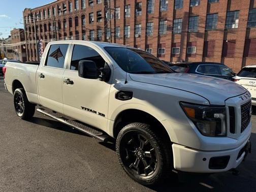 2018 Nissan Titan XD SV