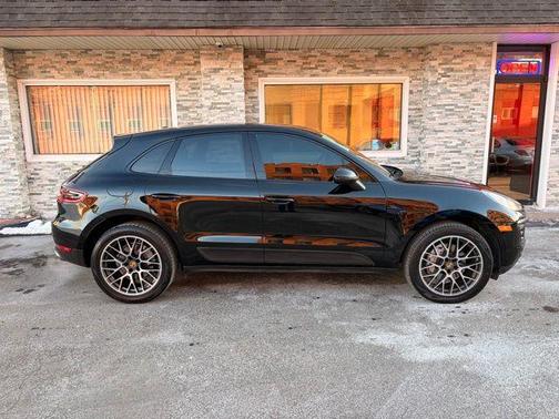 2017 Porsche Macan S