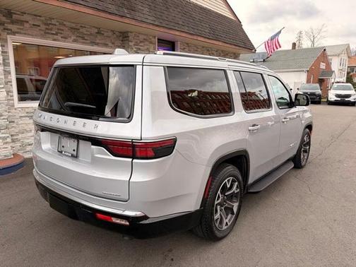 2023 Jeep Wagoneer Series III