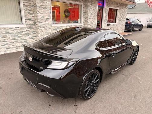 2025 Toyota GR86 Premium