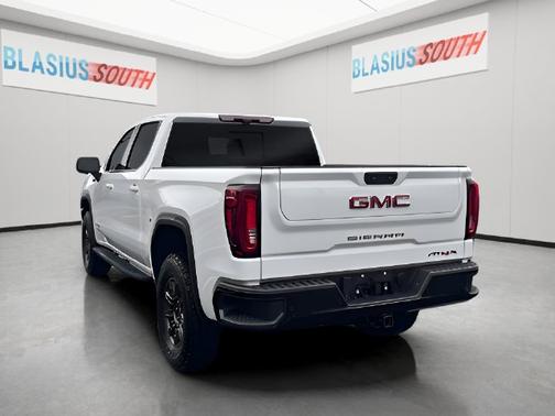 Summit White 2024 GMC Sierra 1500 AT4X