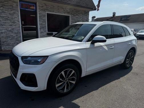 2023 Audi Q5 45 S line quattro Premium