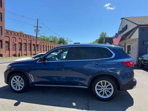 Phytonic Blue Metallic 2020 BMW X5 xDrive40i