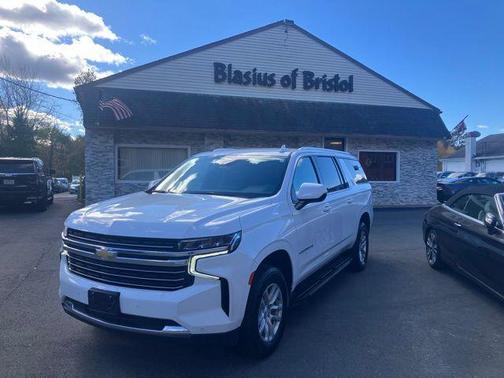 2024 Chevrolet Suburban LT