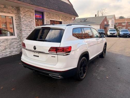 2022 Volkswagen Atlas 3.6L SE w/Technology