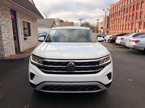 2022 Volkswagen Atlas 3.6L SE w/Technology