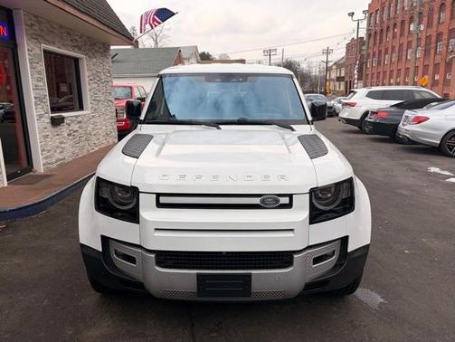 2020 Land Rover Defender 110 SE