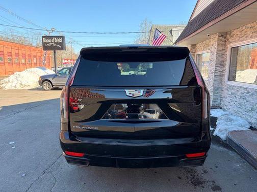 2021 Cadillac Escalade Sport